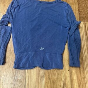 ALO Yoga Slate Blue Long-Sleeve Ribbed Sleeve Top
